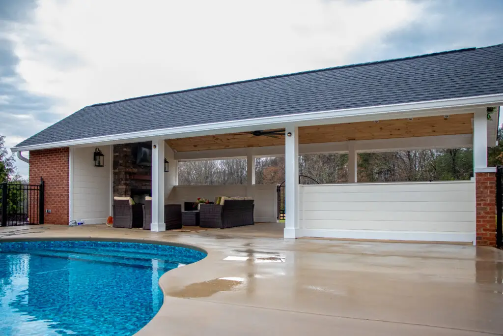 Links O’Tryon Pool Cabana - Image 3