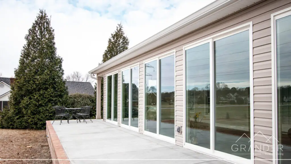 Silver Meadow Sunroom - Image 3