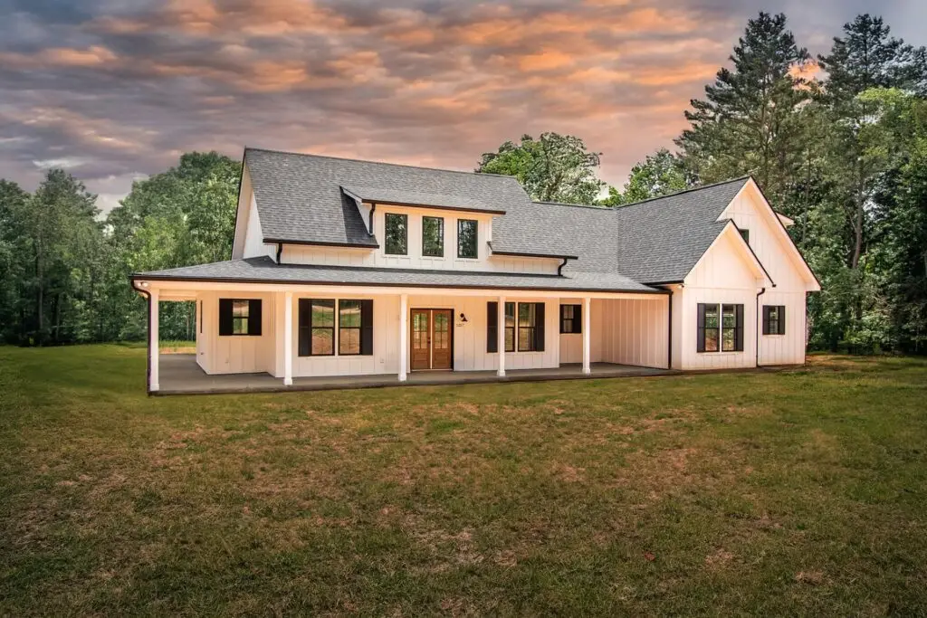 The Custom Farmhouse (Upstate, SC)