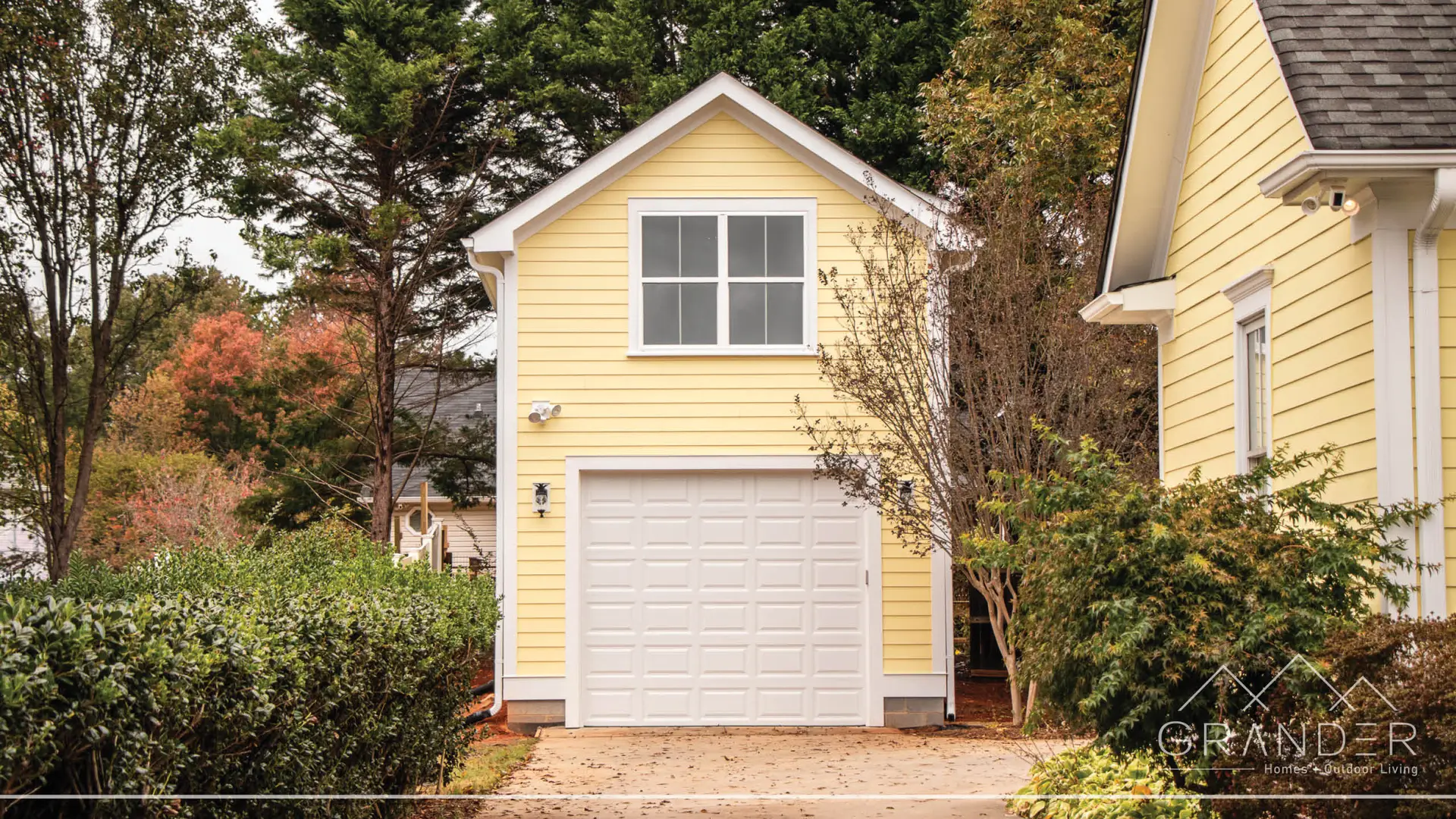 Detached Carriage-Style Garage - Image 1