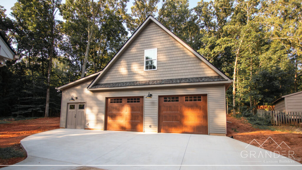 Chase Dr Detached Garage - Image 3