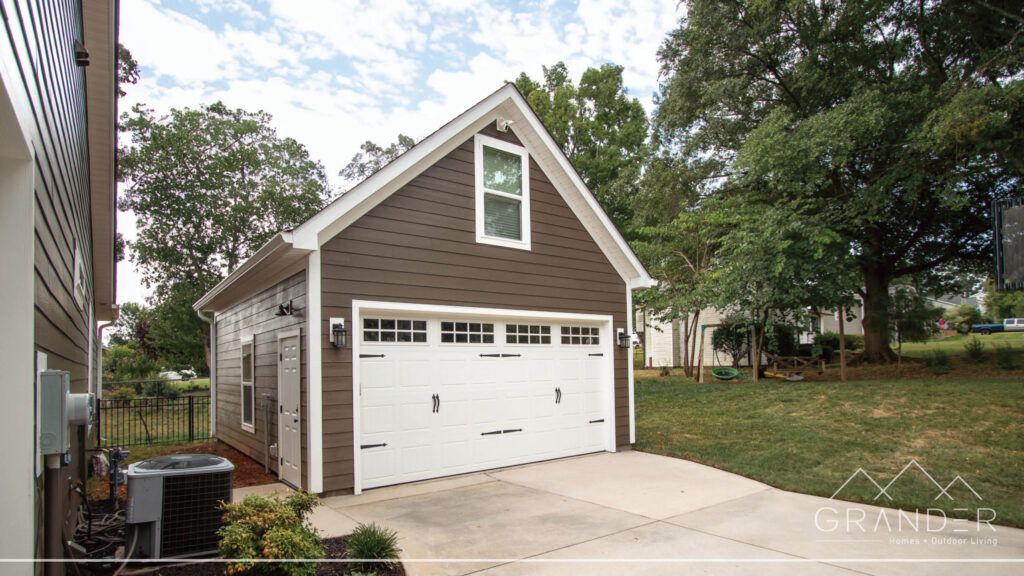 Holiday Rd Garage Build - Image 2