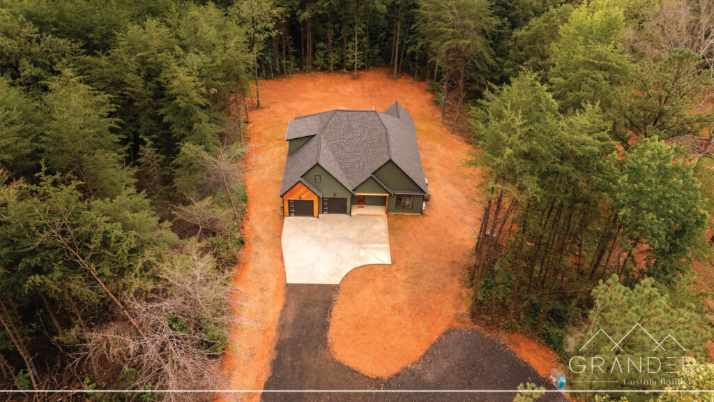 Pine Hollow - Image 4