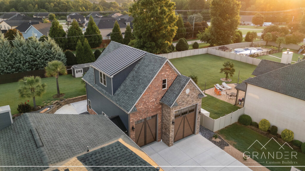 Grandview Garage - Image 2