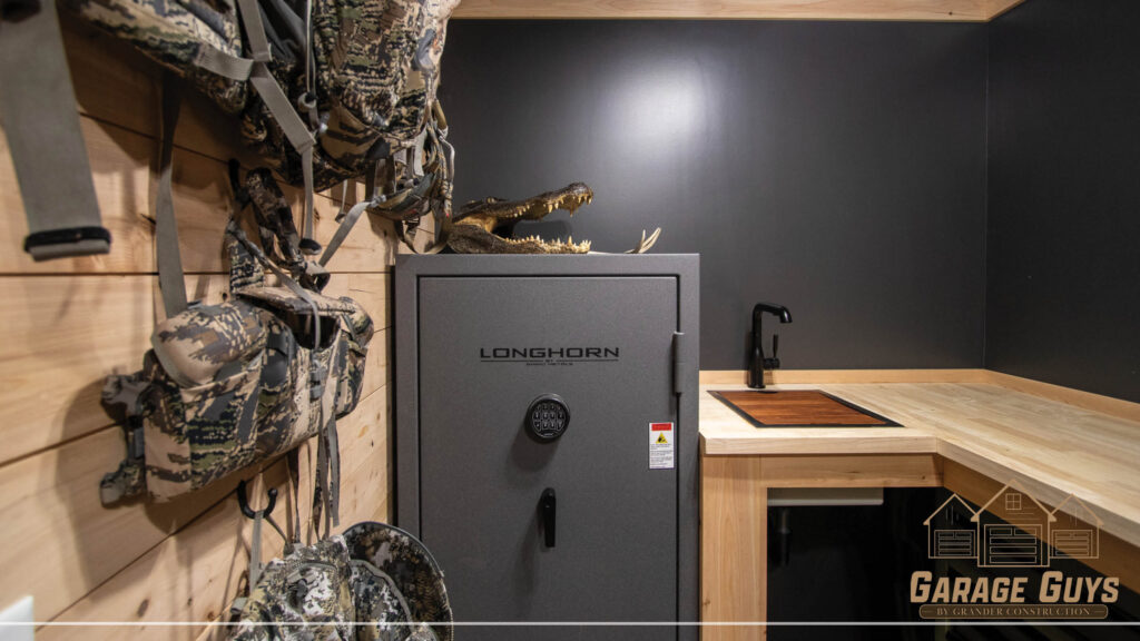 High Country Garage - Image 7