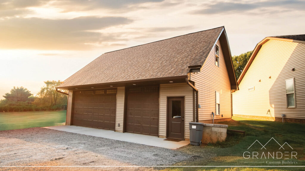 The Pines Garage - Image 3